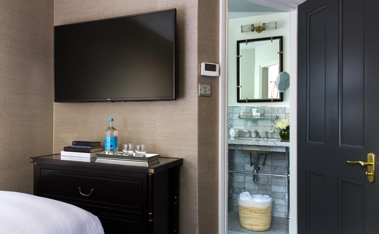 The Academy - Small Luxury Hotels Of The World London Ngoại thất bức ảnh A room at the hotel