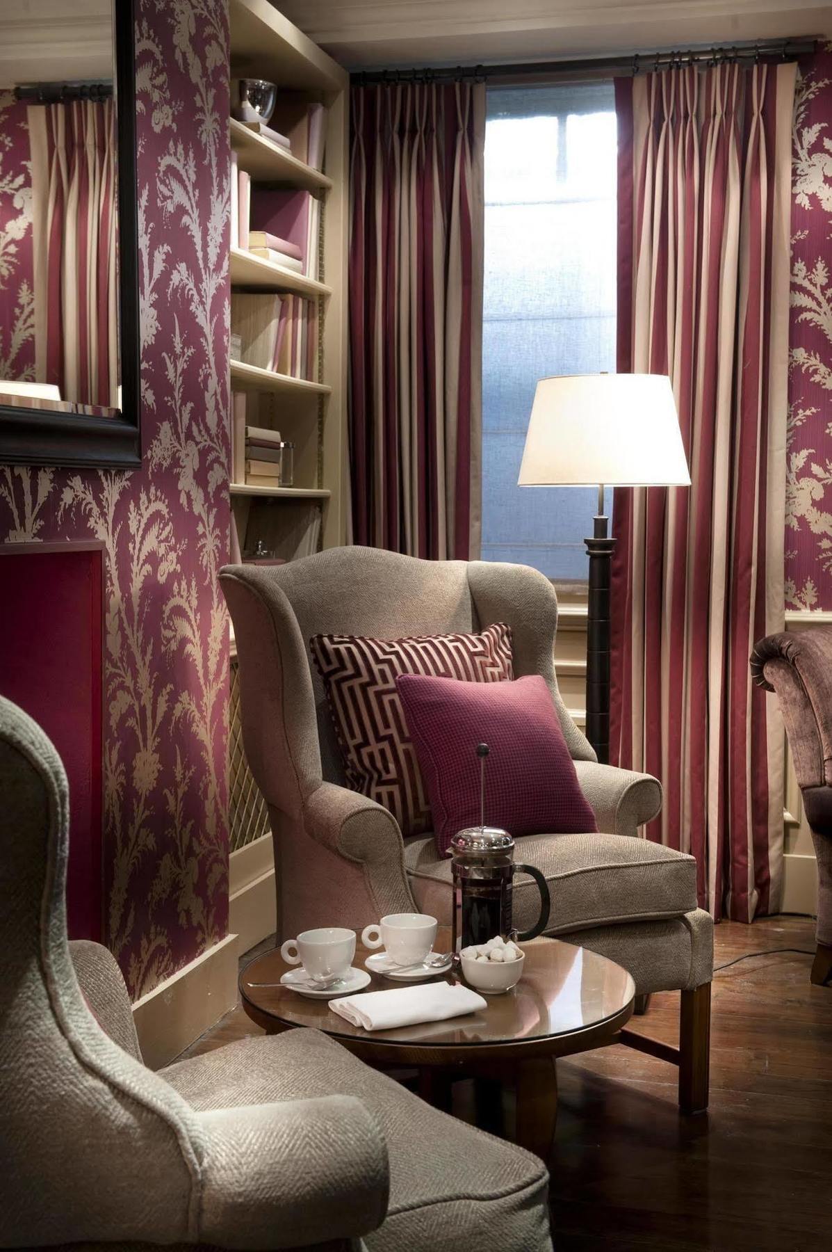 The Academy - Small Luxury Hotels Of The World London Ngoại thất bức ảnh A room at the Ralph Lauren store in London