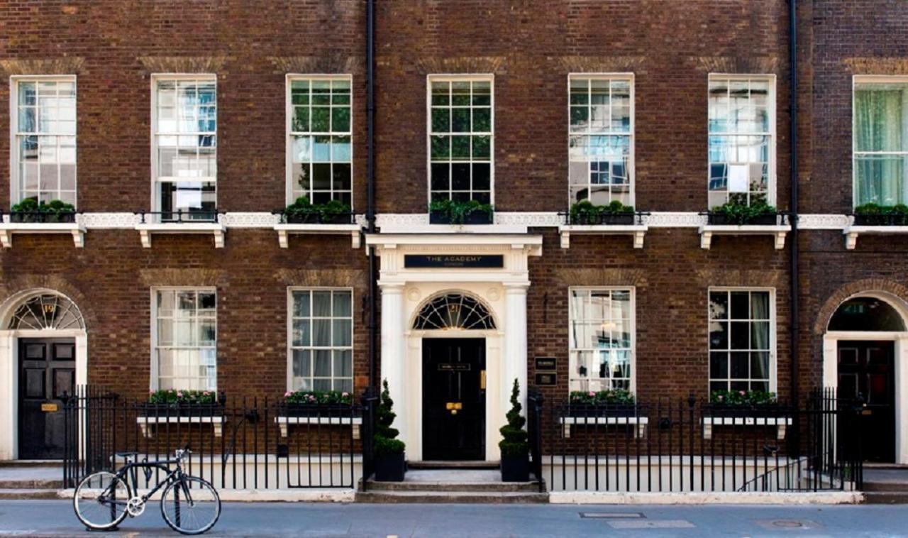 The Academy - Small Luxury Hotels Of The World London Ngoại thất bức ảnh The Society's headquarters at 10 Carlton Gardens